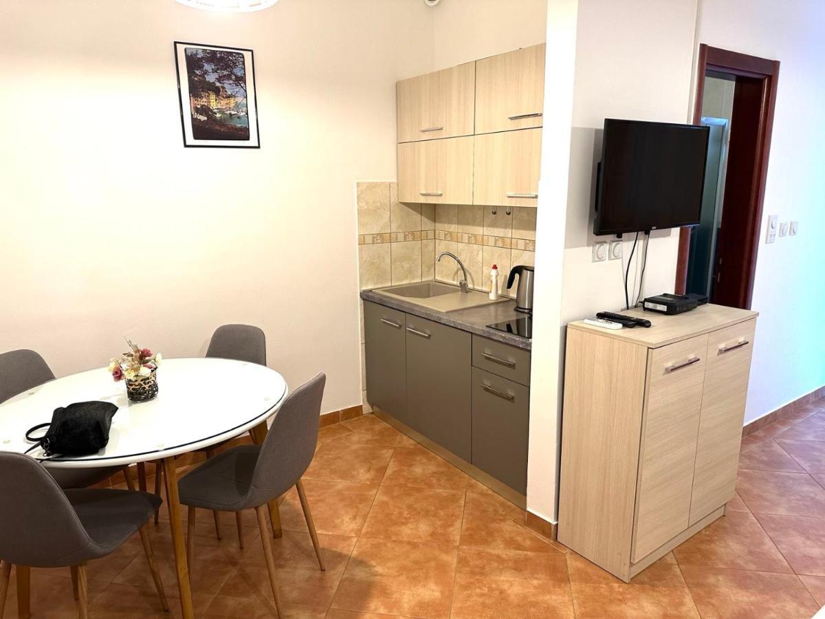 Apartment Anja Herceg Novi Bagian luar foto